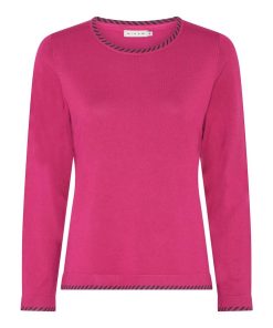 Micha dames trui in fuchsia roze met ronde hals en gestreepte bies details