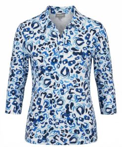Marinello poloshirt voor dames in lichtblauw met abstract dessin en 3/4 mouwen.