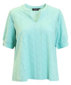 Mintgroen katoenen dames shirt van Signature met broderie kant en V-hals