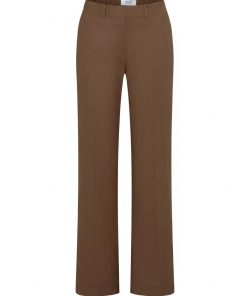 Bruine Raphaella by Brax Pam flared Marlene broek voor dames met linnenmix en elastische tailleband.