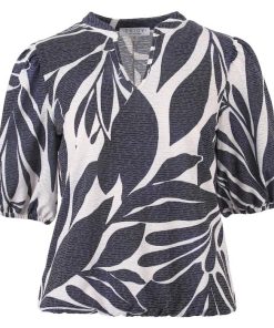 Enjoy dames shirt donkerblauw met witte bloemenprint, korte mouwen en v-hals detail