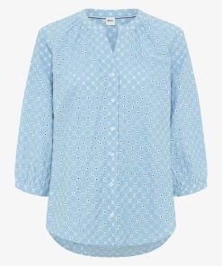Brax dames blouse lichtblauw met driekwart mouwen en knoopsluiting 100 procent katoen