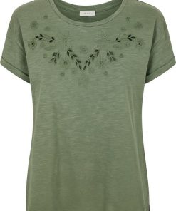 Effen Thyme groen Marinello shirt voor dames van organisch katoen met broderie details bij de hals