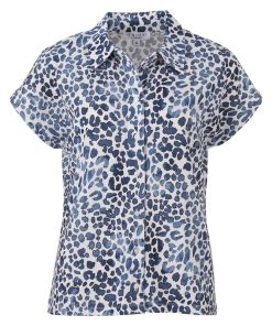 Blauwe dames blouse van Enjoy met korte mouwen, klassieke kraag en vrolijke dierenprint