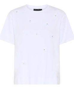 Hagelwit dames shirt van Micha met korte mouwen, versierd met witte 3D bloemapplicaties en kleine strass-steentjes.