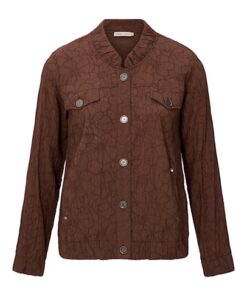 Bruin Dreamstar jasje Dokuma met knoopsluiting, borstzakken en een subtiel geborduurd bloemendessin op een witte achtergrond.