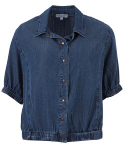 Blauwe Enjoy denim top blouse van soepele Lyocell Tencel, behorend bij de wide leg broek voor een complete set.