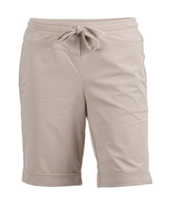 Zandkleurige Enjoy bermuda dames korte broek van kreukvrije travel kwaliteit stretchstof met een lengte van 50 cm