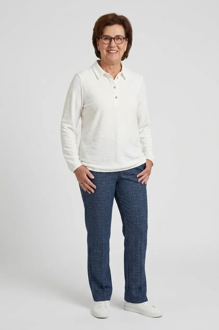 Dreamstar dames poloshirt Clodie met jacquard structuur en klassieke polokraag in ivoor wit model2