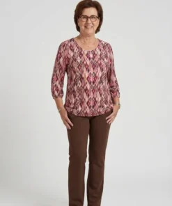 Dreamstar dames shirt Fozzie met grafisch motief, 3/4-mouwen en elastische zoom in berry mix MOdel