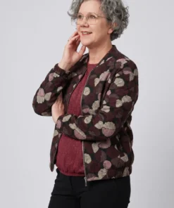Dreamstar dames shirt Waldorf met glinsterend lurex en elastische zoom in berry (model1)