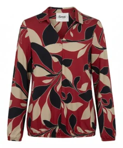 Sensia dames poloshirt model Bobbie met bladmotief in sangria rood en elastische zoomboord