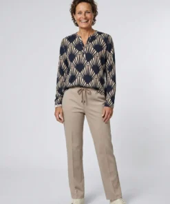 Soyaconcept dames blouson Felicity met geometrisch patroon in donkerblauw en zand met elastische zoom model