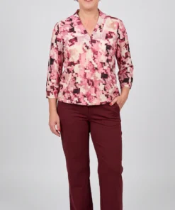 Dreamstar dames blouson Beluga met roze grafisch motief, V-hals en elastische zoom model2