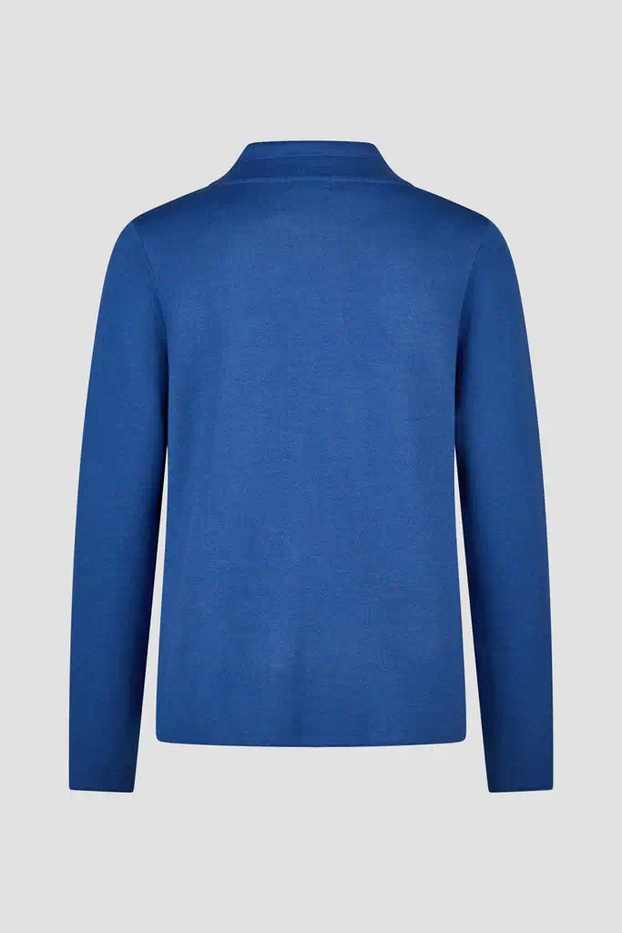 Barbara Lebek dames vest in azuurblauw fijnbreisel met ritssluiting en opstaande kraag met koordjes_achter