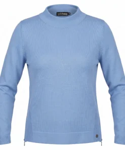 Golléhaug dames trui fijngebreid in lichtblauw met turtleneck en zijritsjes aan de boord